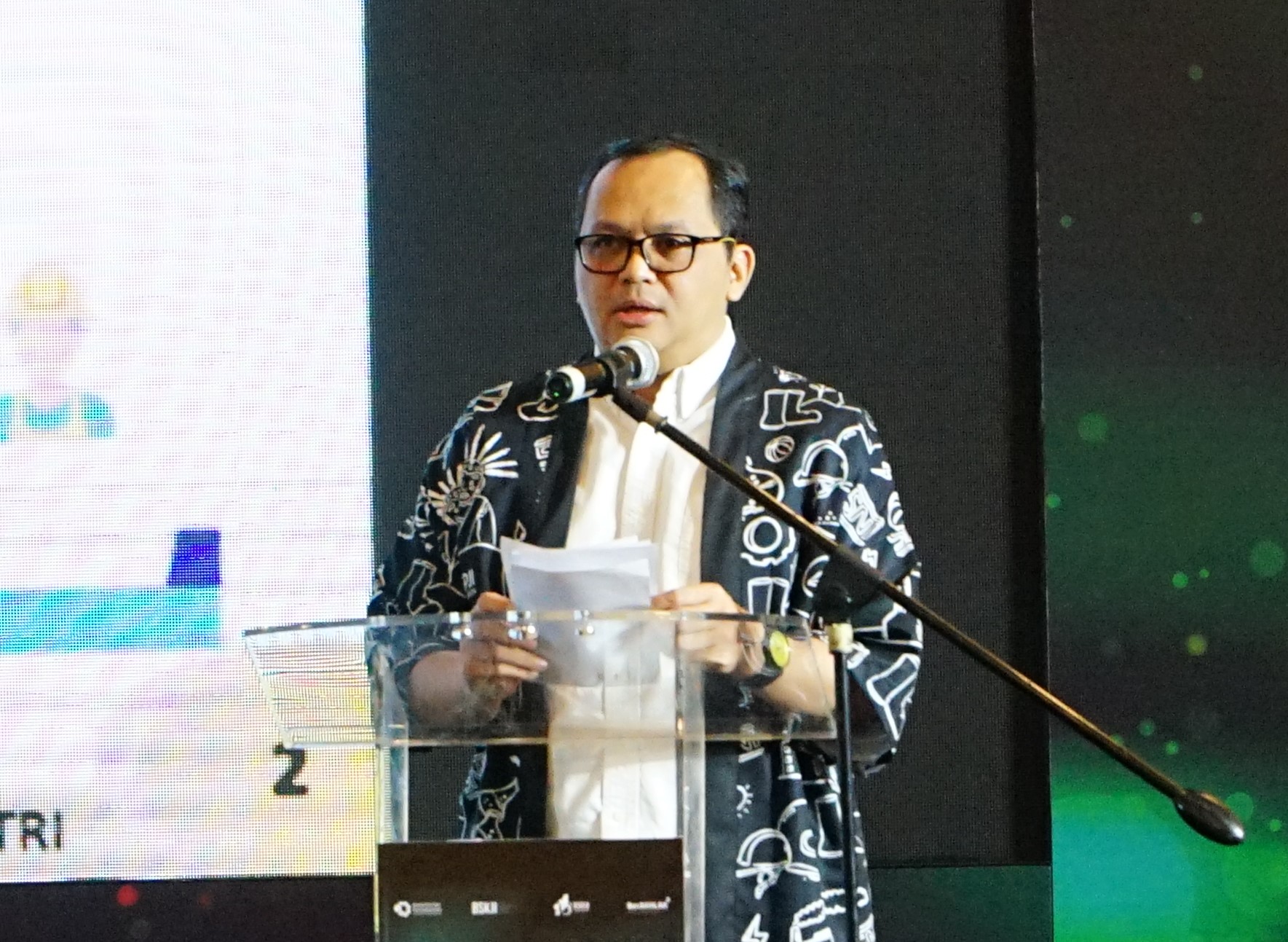 Balai Kemenperin Olah Limbah Daun Nanas Jadi Bahan Baku Industri